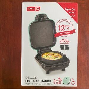NIB Deluxe Egg Bite Maker